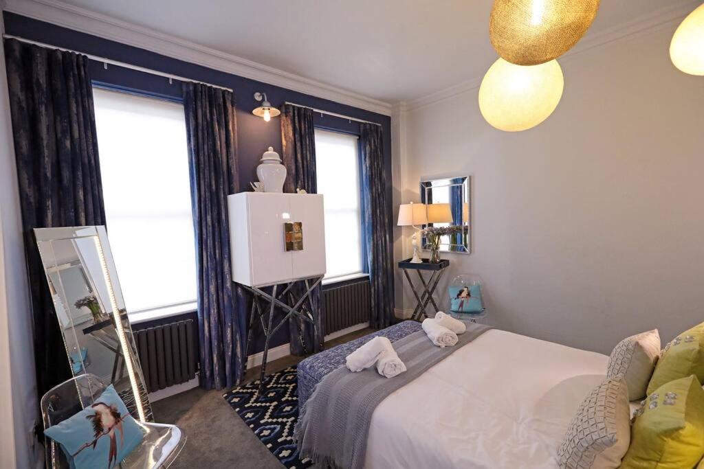 Elegant Norwich Apartment In The Lanes W Parking Экстерьер фото